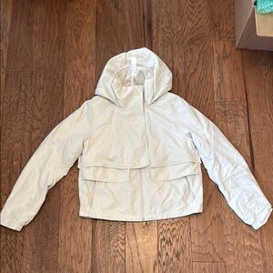 Lululemon Athletica Womens Always Effortless Cream Zip Up Jacket, NWOT, Sz 4